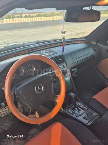 Mercedes C 220 d 2000, 252,633 km - 2.2 l - Bakı