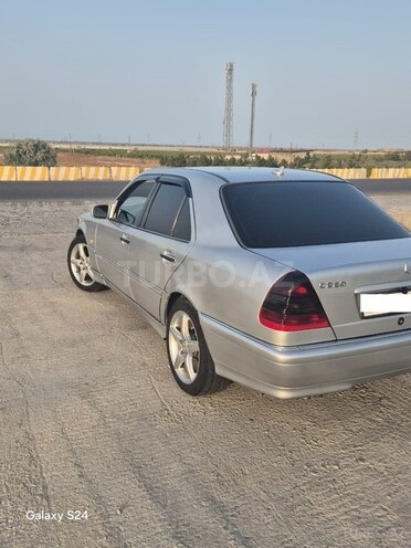 Mercedes C 220 d 2000, 252,633 km - 2.2 l - Bakı