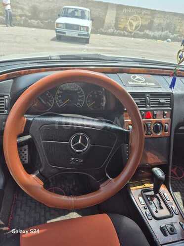 Mercedes C 220 d 2000, 252,633 km - 2.2 l - Bakı