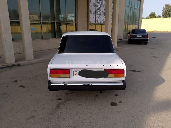 LADA (VAZ) 2107 2009, 88,000 km - 1.6 л - Salyan