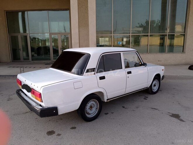 LADA (VAZ) 2107 2009, 88,000 km - 1.6 л - Salyan