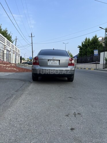 Volkswagen Passat 2004, 366,000 km - 1.8 l - Balakən