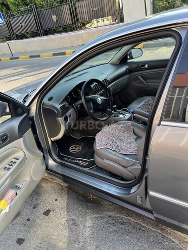 Volkswagen Passat 2004, 366,000 km - 1.8 l - Balakən