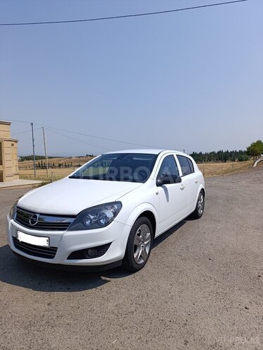 Opel Astra 2009, 298,000 km - 1.4 l - Bakı