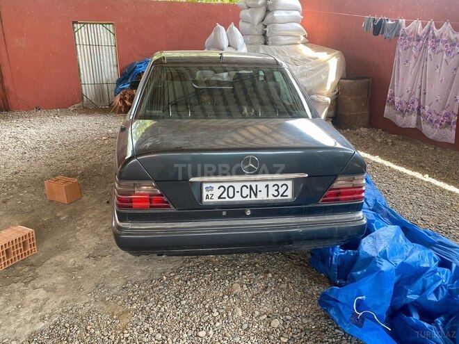 Mercedes E 300 d 1994, 250,000 km - 3.0 l - Bakı