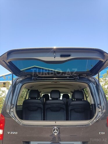 Mercedes V 220 2014, 420,000 km - 2.1 l - Bakı