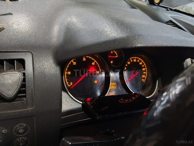 Opel Zafira 2006, 600,000 km - 1.9 л - Sumqayıt