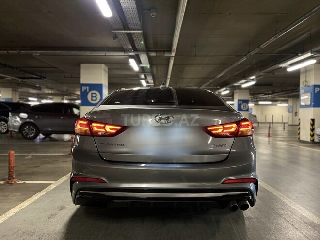 Hyundai Elantra 2018, 107,000 km - 1.6 л - Bakı