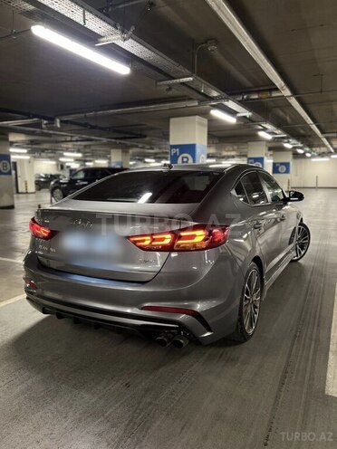 Hyundai Elantra 2018, 107,000 km - 1.6 л - Bakı