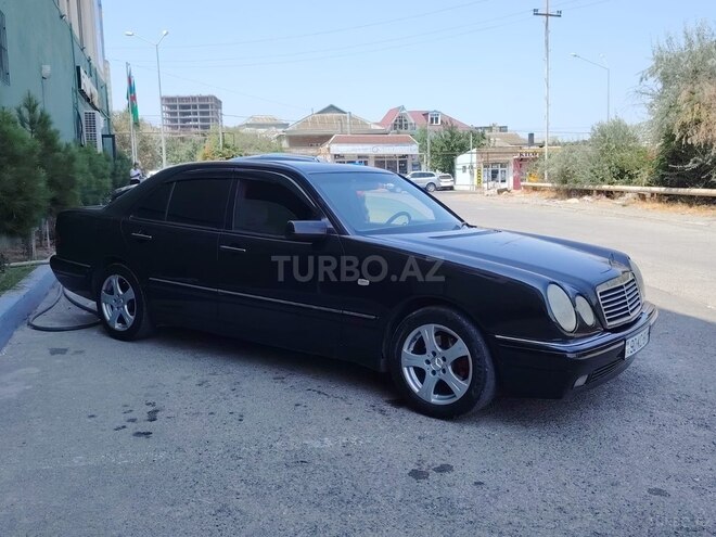 Mercedes E 240 1998, 309,000 km - 2.4 l - Bakı