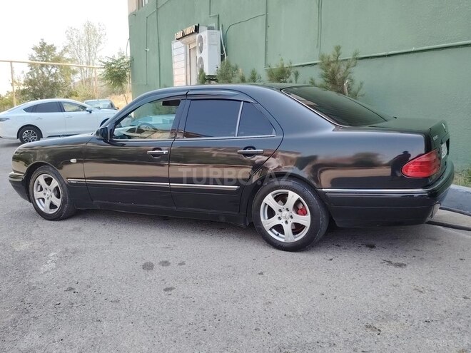 Mercedes E 240 1998, 309,000 km - 2.4 l - Bakı