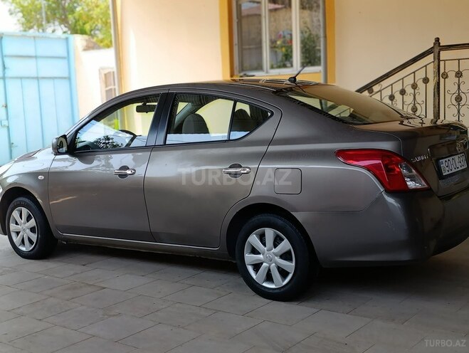 Nissan Sunny 2014, 217,400 km - 1.5 l - Bakı