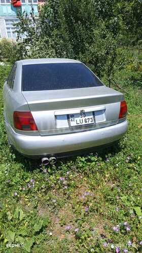 Audi A4 1996, 230,000 km - 2.8 l - Bakı