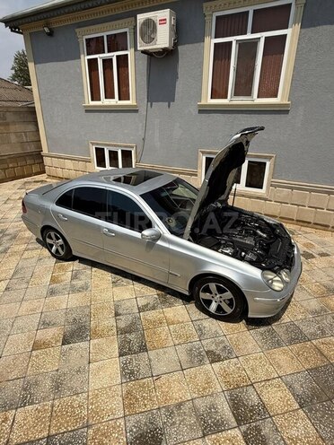 Mercedes E 220 d 2002, 352,888 km - 2.2 l - Bakı