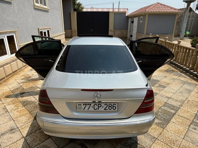 Mercedes E 220 d 2002, 352,888 km - 2.2 l - Bakı