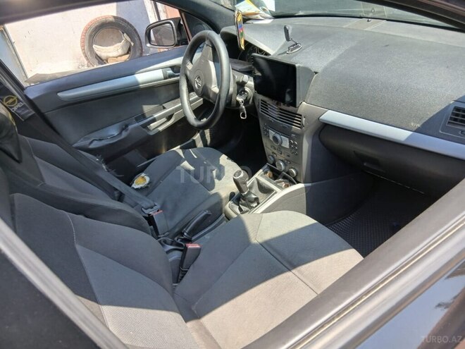 Opel Astra 2006, 185,000 km - 1.3 l - Bakı