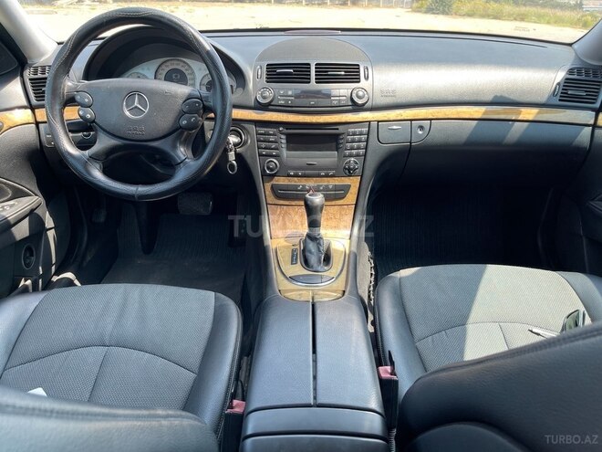 Mercedes E 220 d 2006, 289,613 km - 2.2 l - Bakı