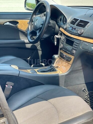 Mercedes E 220 d 2006, 289,613 km - 2.2 l - Bakı