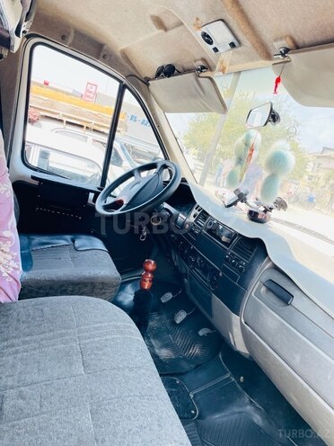GAZ 33021 2003, 400,000 km - 2.5 l - Salyan