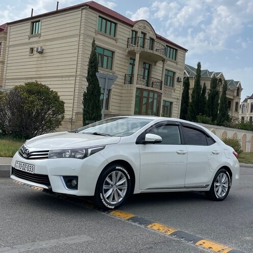 Toyota Corolla 2014, 230,500 km - 1.6 l - Bakı