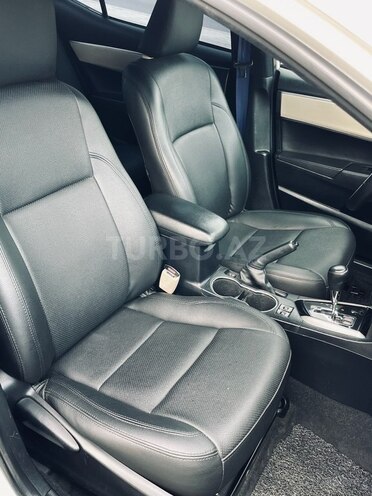 Toyota Corolla 2014, 230,500 km - 1.6 l - Bakı