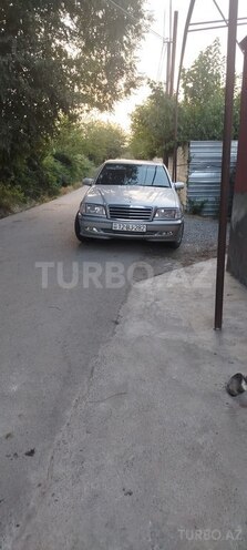 Mercedes C 220 d 1999, 499,365 km - 2.2 l - Biləsuvar