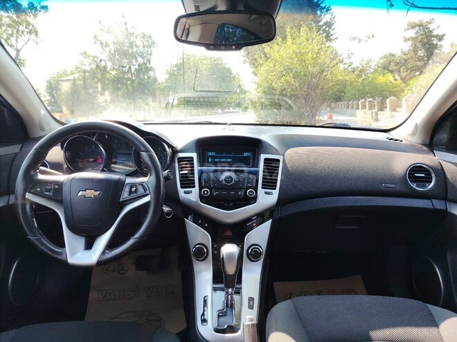 Chevrolet Cruze 2011, 222,000 km - 1.4 л - Şəki