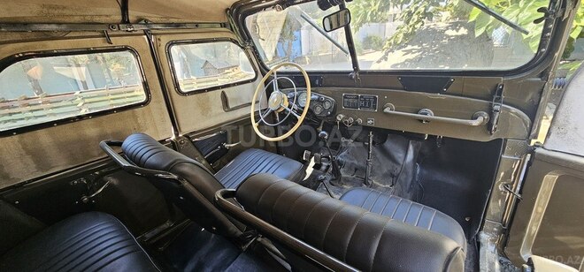 GAZ 69-6