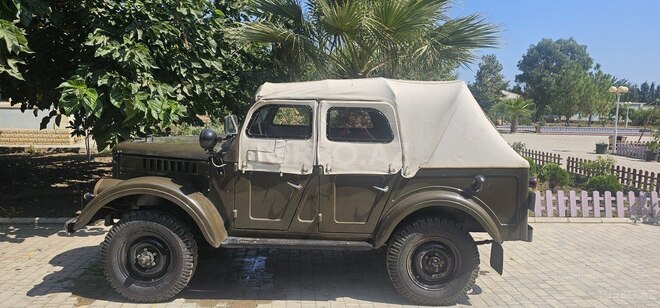 GAZ 69-3