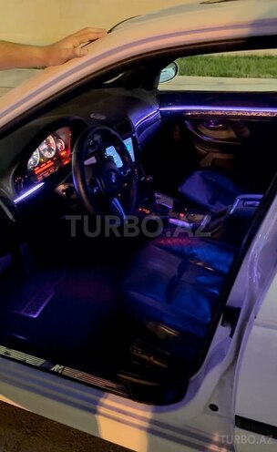 BMW 530 2001, 200,000 km - 3.0 l - Bakı