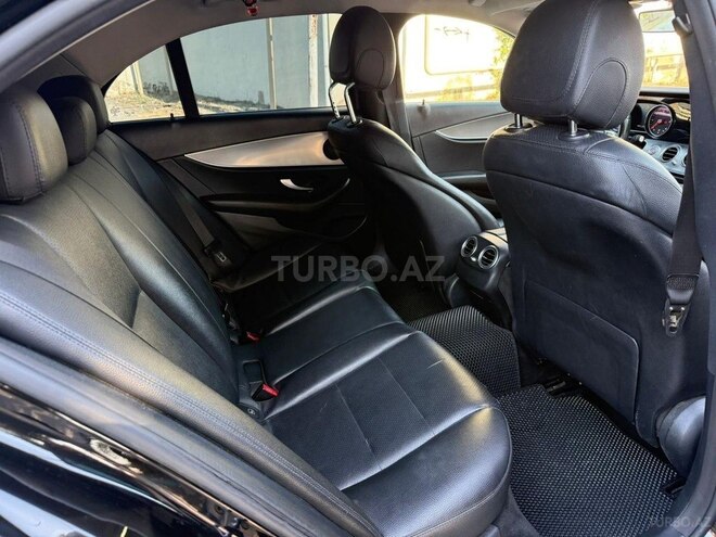 Mercedes E 200 d 2018, 179,700 km - 2.0 l - Bakı