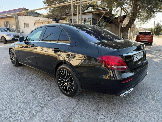 Mercedes E 200 d 2018, 179,700 km - 2.0 l - Bakı