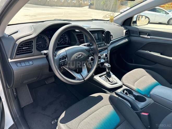 Hyundai Elantra 2019, 109,853 km - 2.0 л - Bakı