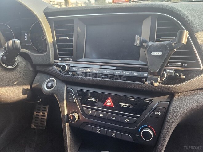Hyundai Elantra 2017, 93,000 km - 1.6 l - Bakı