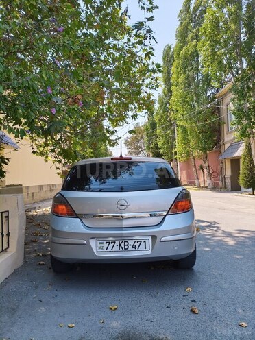 Opel Astra 2009, 178,000 km - 1.4 l - Bakı