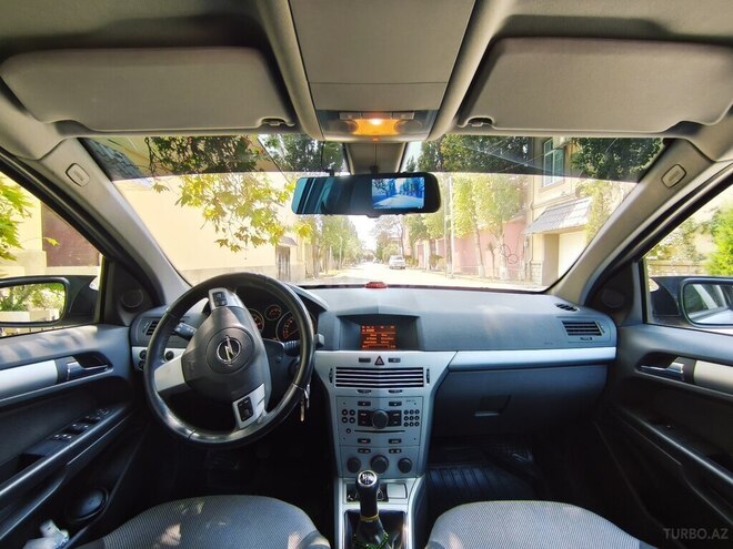 Opel Astra 2009, 178,000 km - 1.4 l - Bakı