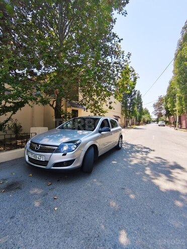 Opel Astra 2009, 178,000 km - 1.4 l - Bakı