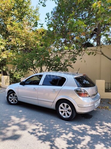 Opel Astra 2009, 178,000 km - 1.4 l - Bakı