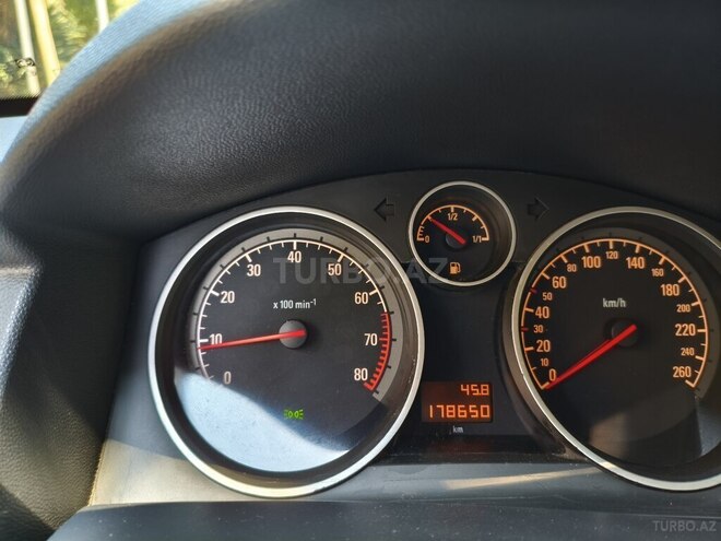 Opel Astra 2009, 178,000 km - 1.4 l - Bakı