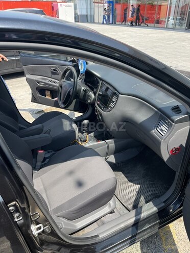 Kia Rio 2009, 242,000 km - 1.4 l - Bakı