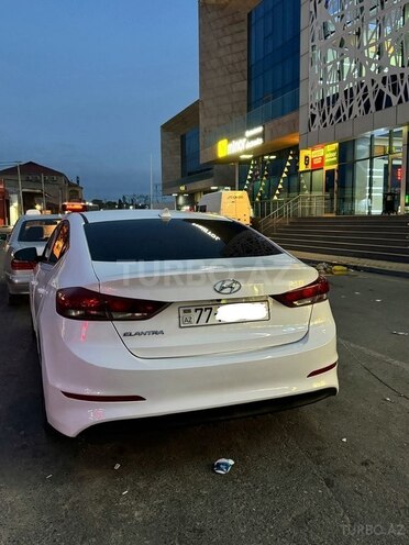 Hyundai Elantra 2018, 93,000 km - 2.0 л - Bakı