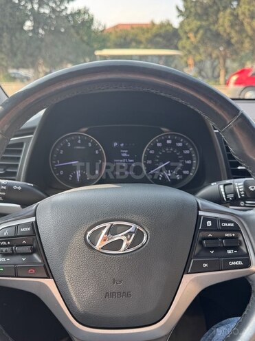 Hyundai Elantra 2018, 93,000 km - 2.0 л - Bakı