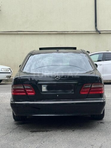 Mercedes E 270 2001, 200,000 km - 2.7 l - Bakı
