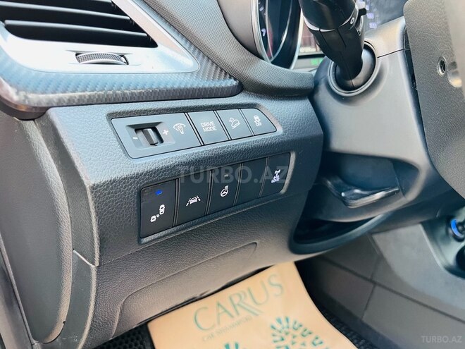 Hyundai Santa Fe 2017, 82,000 km - 2.4 l - Bakı