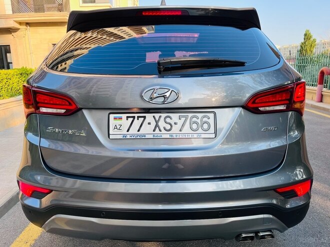 Hyundai Santa Fe 2017, 82,000 km - 2.4 l - Bakı