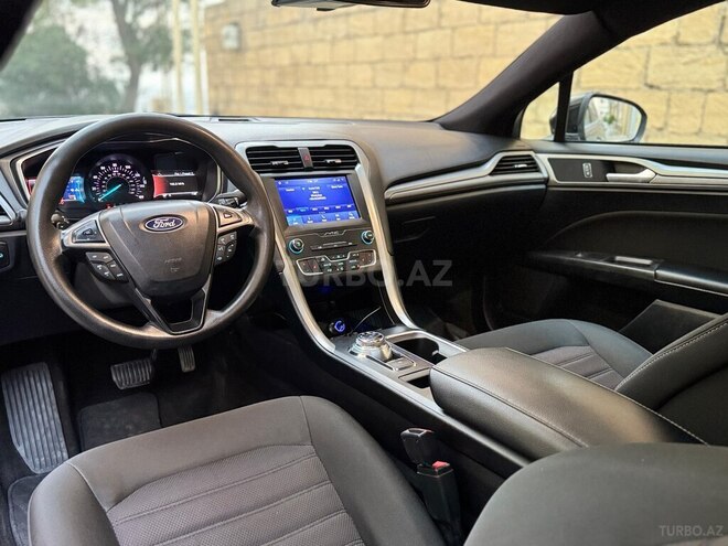 Ford Fusion (North America) 2019, 124,000 km - 2.0 l - Sumqayıt