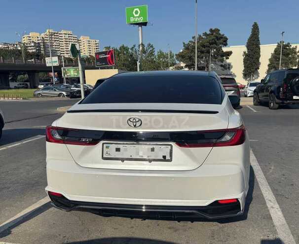 Toyota Camry 2024, 15,700 km - 2.0 l - Bakı