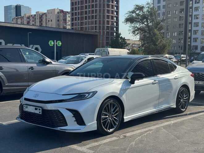 Toyota Camry 2024, 15,700 km - 2.0 l - Bakı
