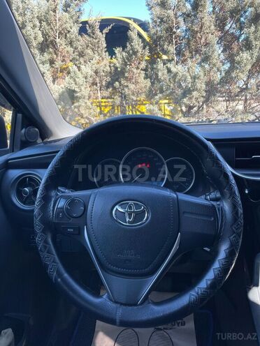 Toyota Corolla 2016, 151,000 km - 1.6 л - Bakı