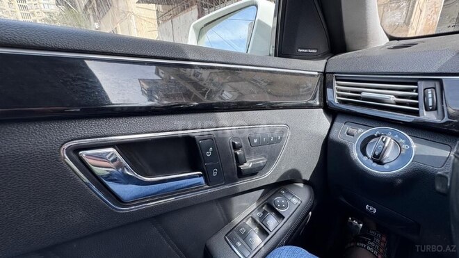 Mercedes E 350 2009, 186,000 km - 3.5 л - Bakı
